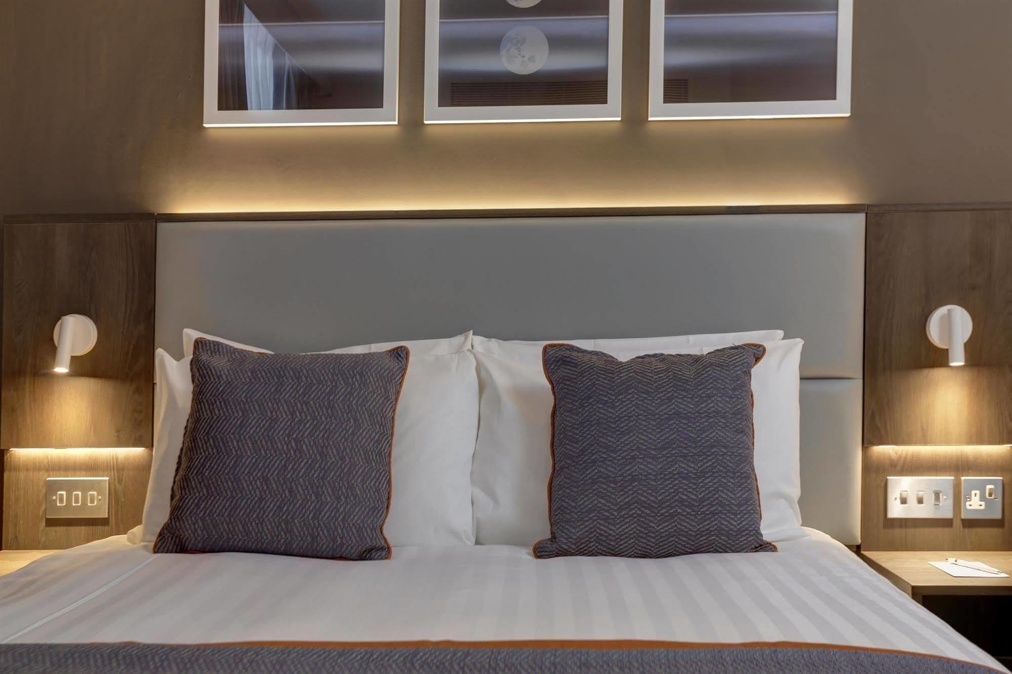 เบสต์ เวสเทิร์น พลัส วักซ์โฮลม์ โฮเต็ล Hotel ลอนดอน ภายนอก รูปภาพ